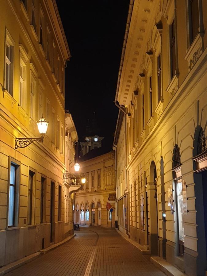 Domino Suite Eger Zewnętrze zdjęcie