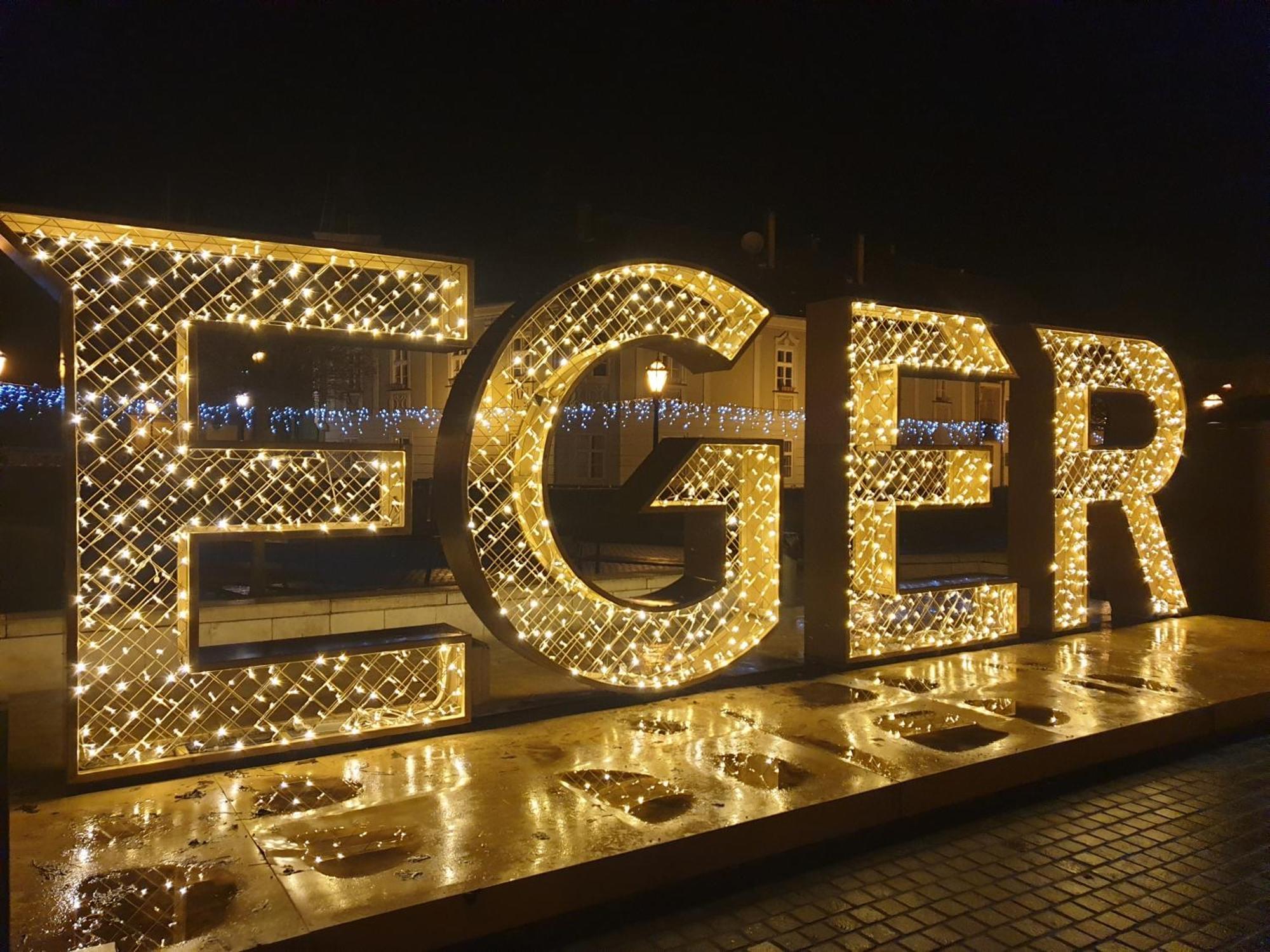 Domino Suite Eger Zewnętrze zdjęcie